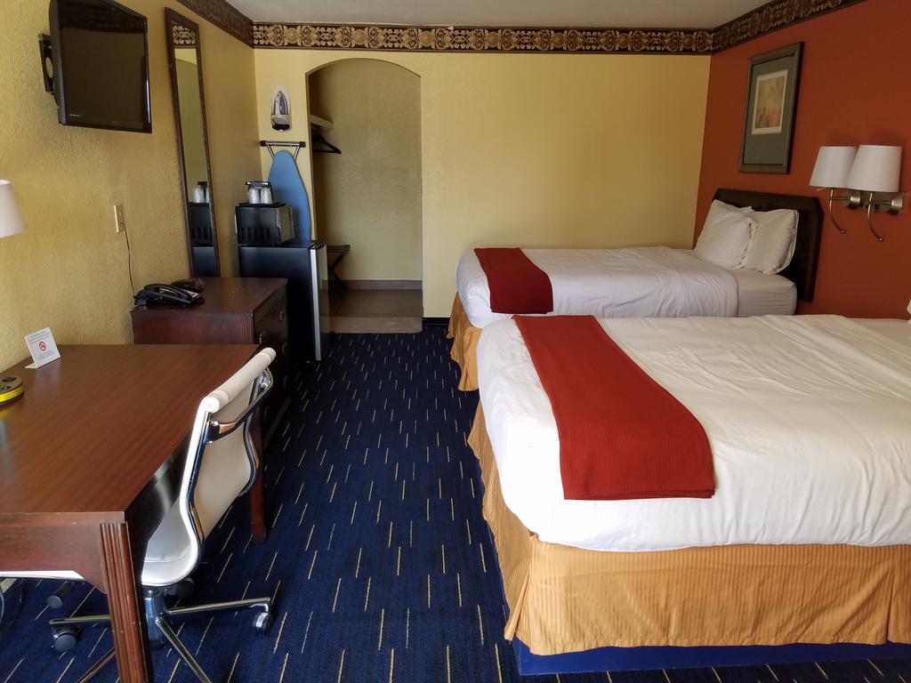 Country Inn Sterling Ngoại thất bức ảnh