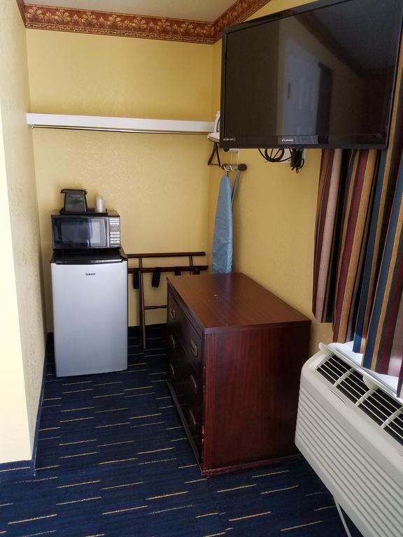 Country Inn Sterling Ngoại thất bức ảnh